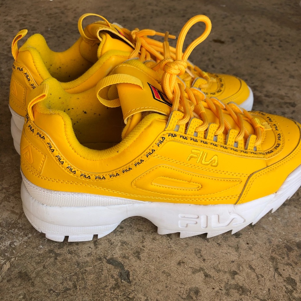 Fila tennis shoes